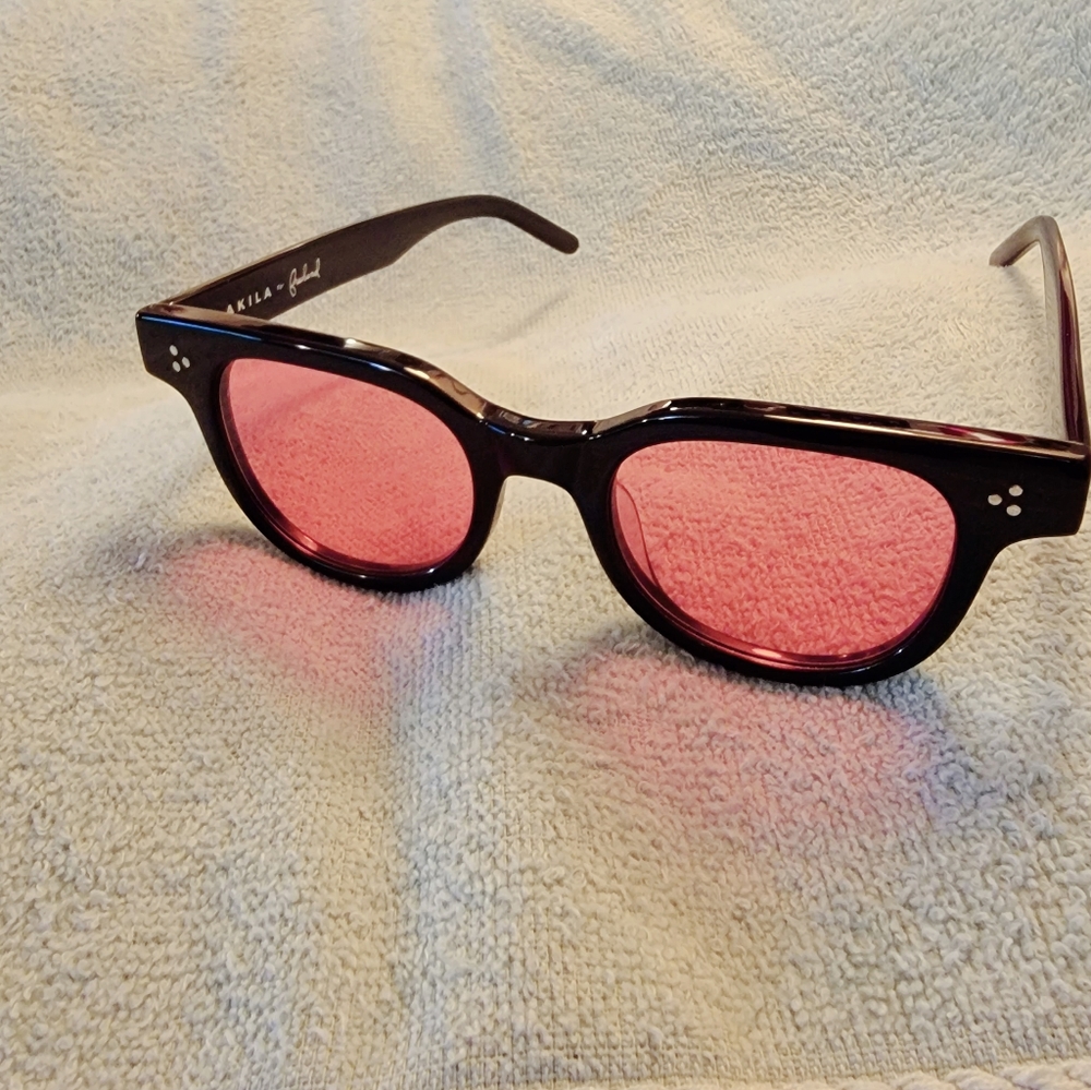 AKILA  SUNGLASSES / Legacy / UNISEX - Picture 11 of 11